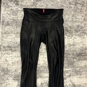 SPANX PLEATHER LEGGINGS